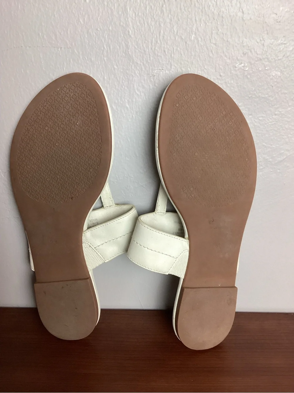 Tory Burch Everly Backless Cream Leather  Sandals Size 6.5M